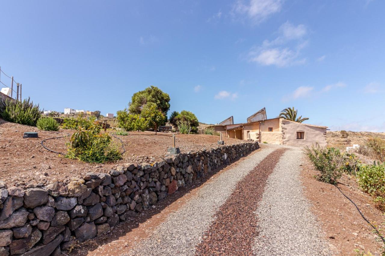 Вилла Flatguest Charming House + Pool + Terrace + Views Santa Maria de Guia de Gran Canaria Экстерьер фото